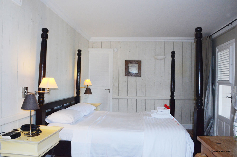 Hotel Plein Soleil Le François Екстериор снимка