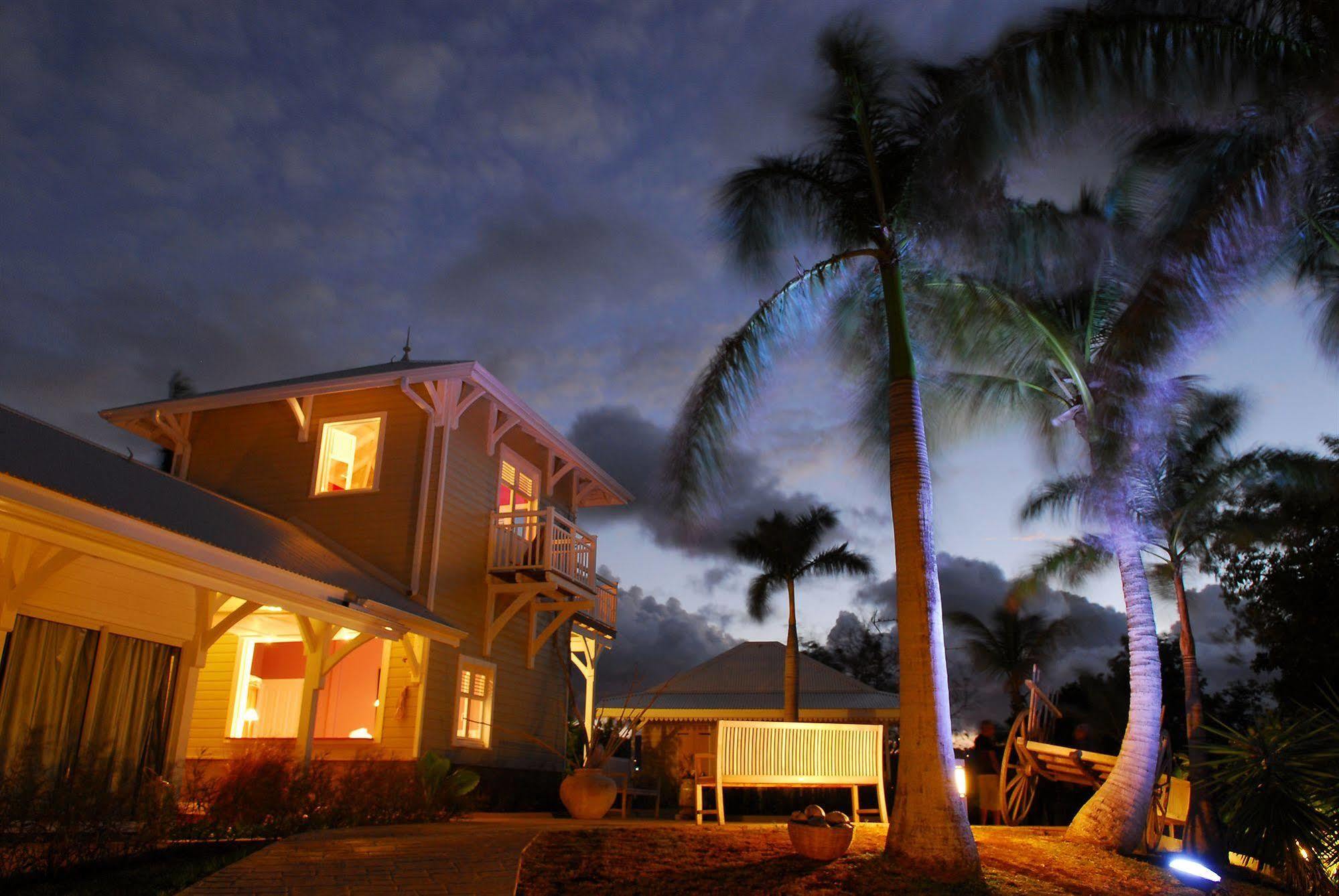 Hotel Plein Soleil Le François Екстериор снимка